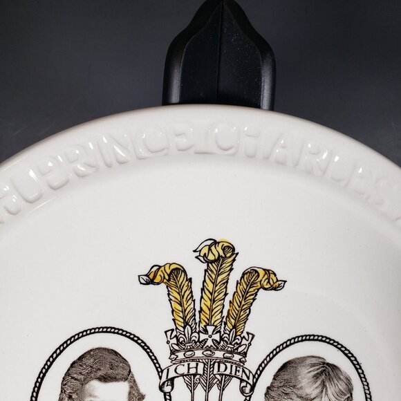 HRH Prince Charles Lady Diana Spencer British Royal Wedding Commemorative Plate - Picture 5 of 8